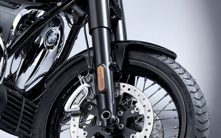 Nuova Bmw R 18: immagini ufficiali