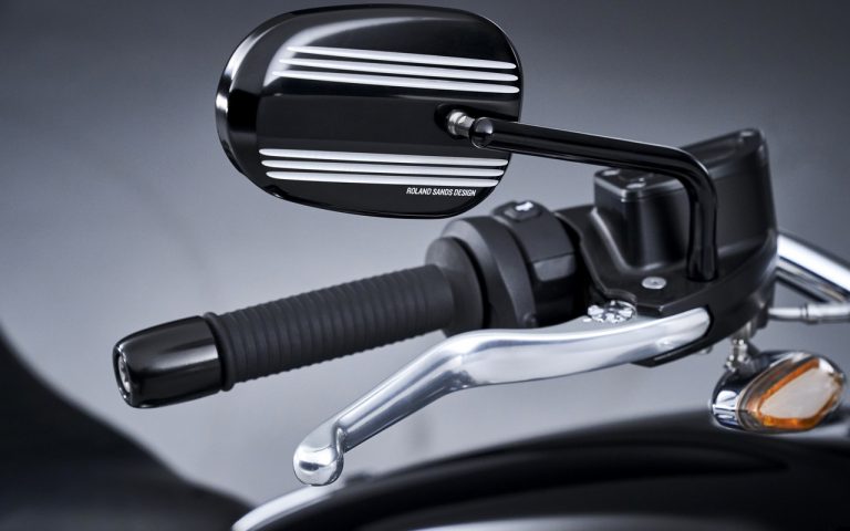 Nuova Bmw R 18: immagini ufficiali