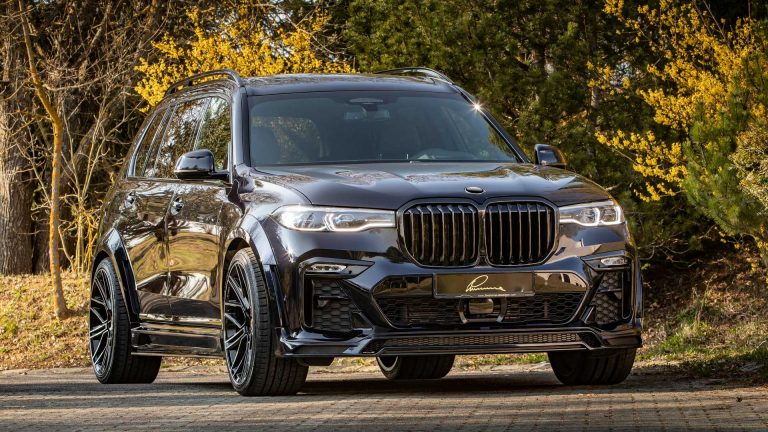 Bmw X7 by Lumma Design: immagini ufficiali
