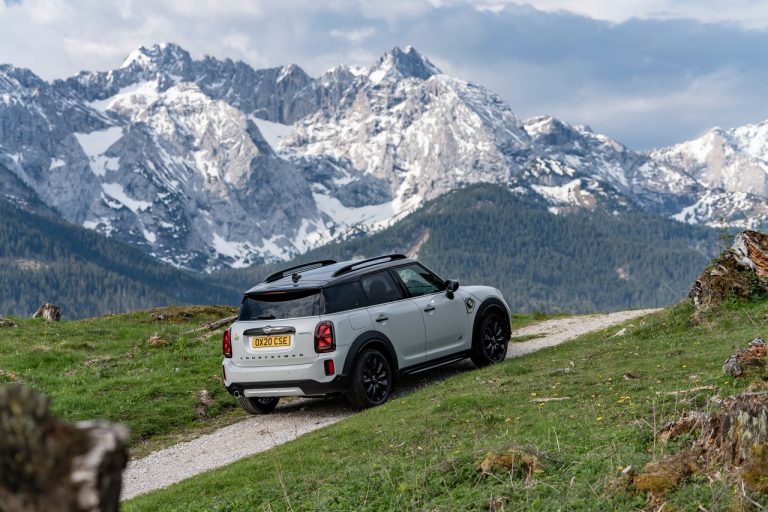 Mini Countryman 2020: immagini ufficiali