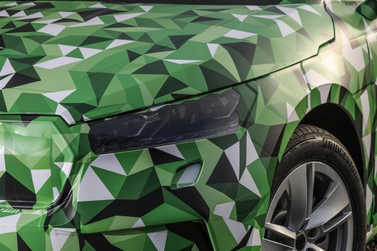 Skoda Enyaq: prime immagini ufficiali