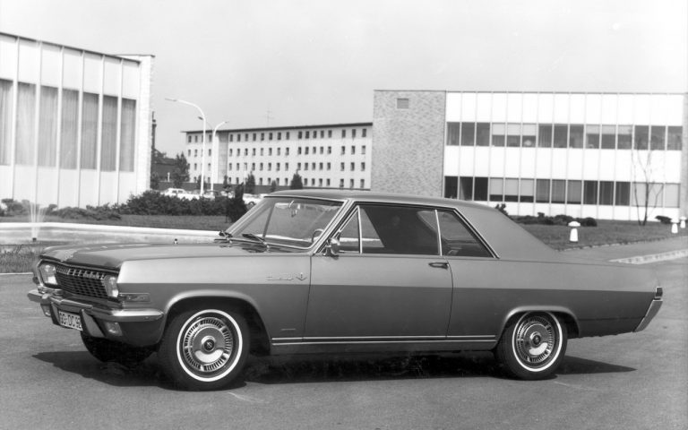 Opel, le tre grandi: immagini ufficiali