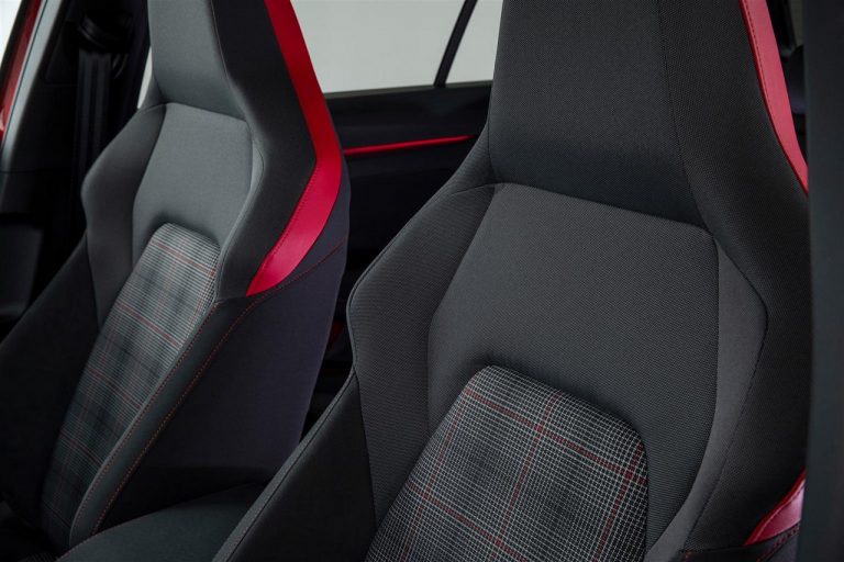 Volkswagen Golf 8 GTI 2020: nuove immagini ufficiali