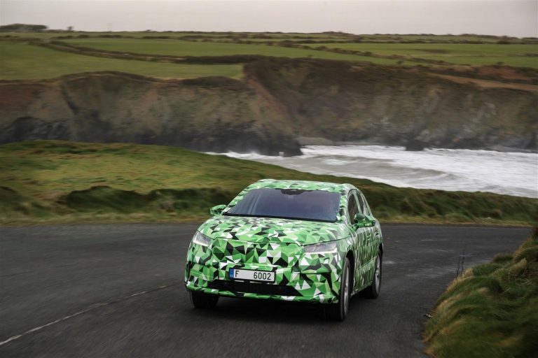 Skoda Enyaq: prime immagini ufficiali