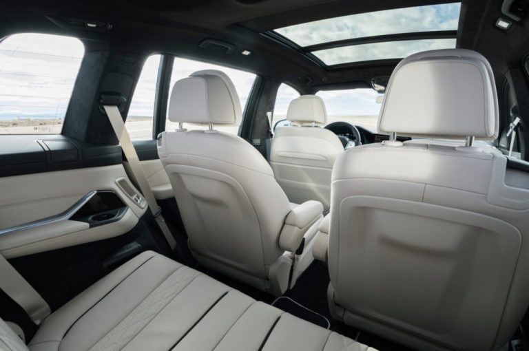 Alpina XB7: immagini ufficiali