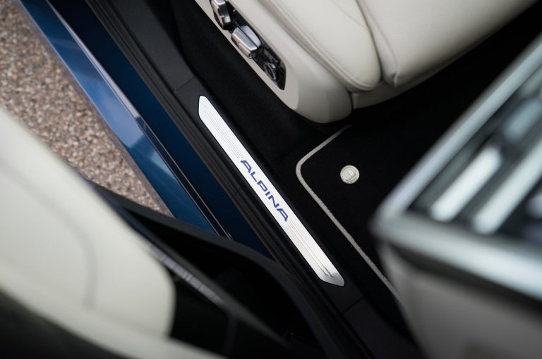 Alpina XB7: immagini ufficiali