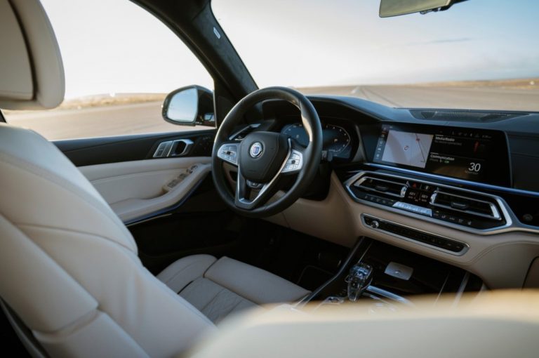 Alpina XB7: immagini ufficiali