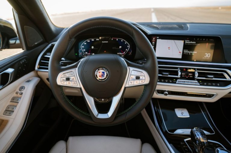 Alpina XB7: immagini ufficiali