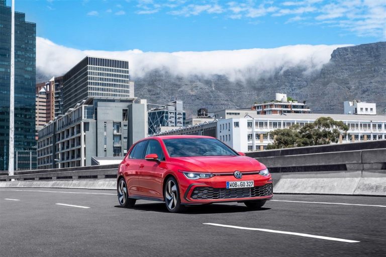 Volkswagen Golf 8 GTI 2020: nuove immagini ufficiali