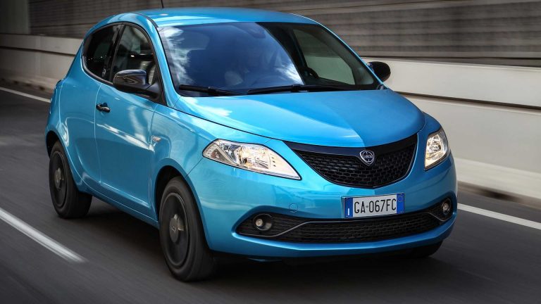 Lancia Ypsilon Hybrid: nuove immagini ufficiali