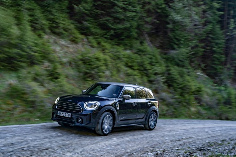 Mini Countryman 2020: immagini ufficiali