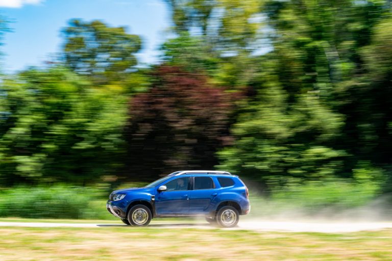 Dacia Duster TCe 100 ECO-G 2020: immagini ufficiali