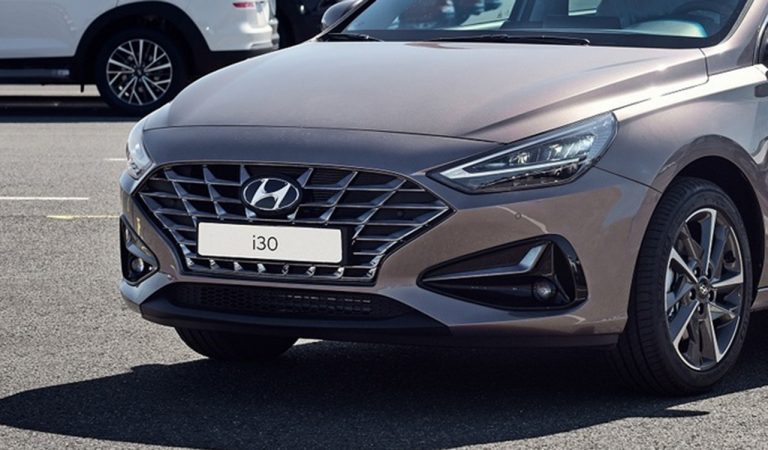 Nuova Hyundai i30, al via la produzione in Europa: immagini ufficiali