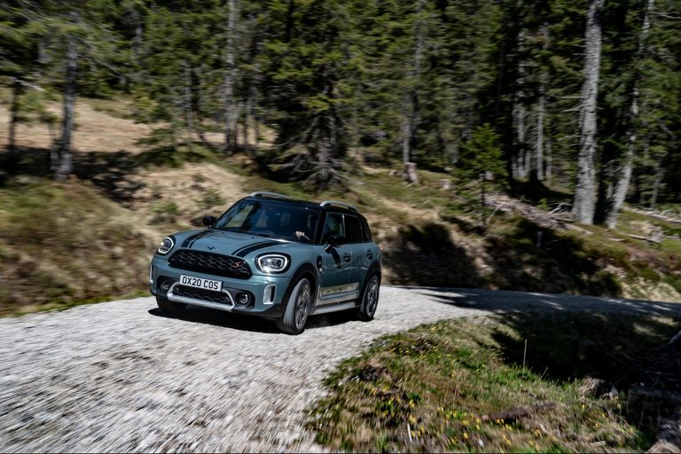Mini Countryman 2020: immagini ufficiali