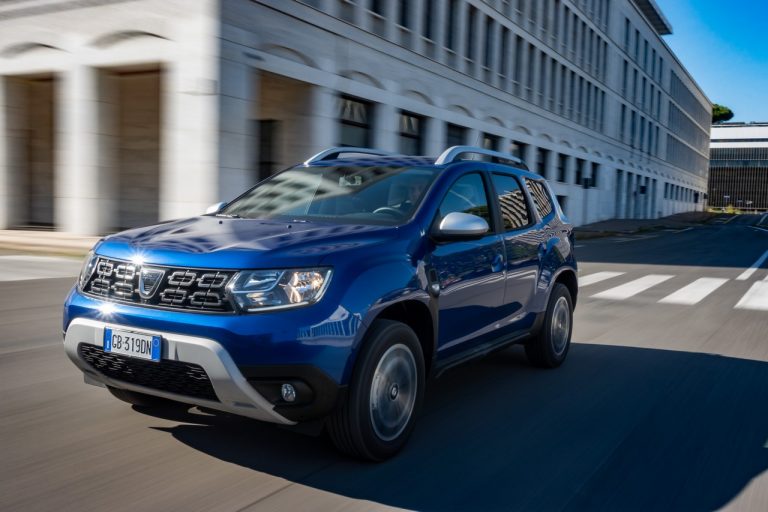 Dacia Duster TCe 100 ECO-G 2020: immagini ufficiali