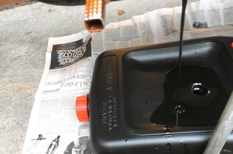Manutenzione auto fai da te: le attrezzature indispensabili per il garage