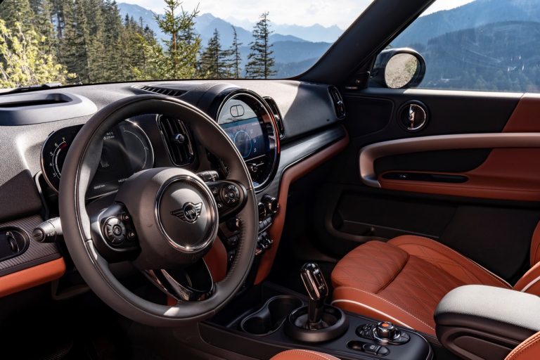 Mini Countryman 2020: immagini ufficiali