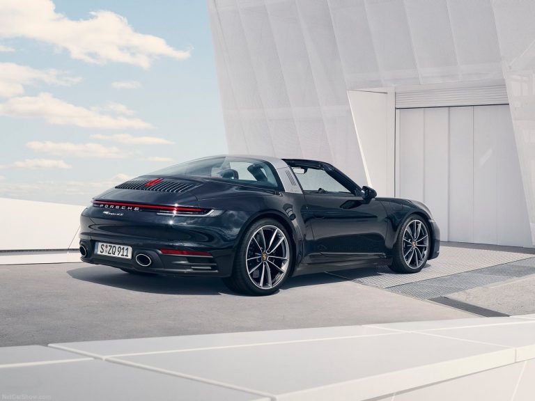 Nuova Porsche 911 Targa 2020: immagini ufficiali