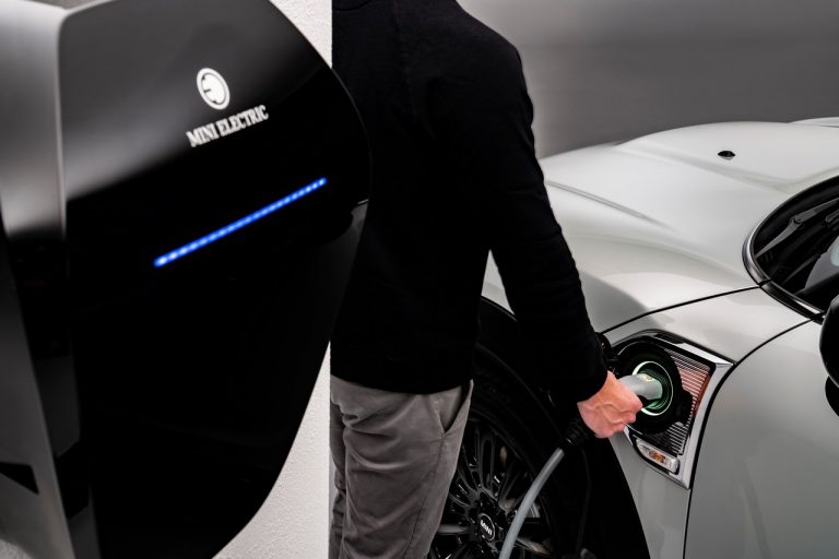 Mini Countryman 2020: immagini ufficiali