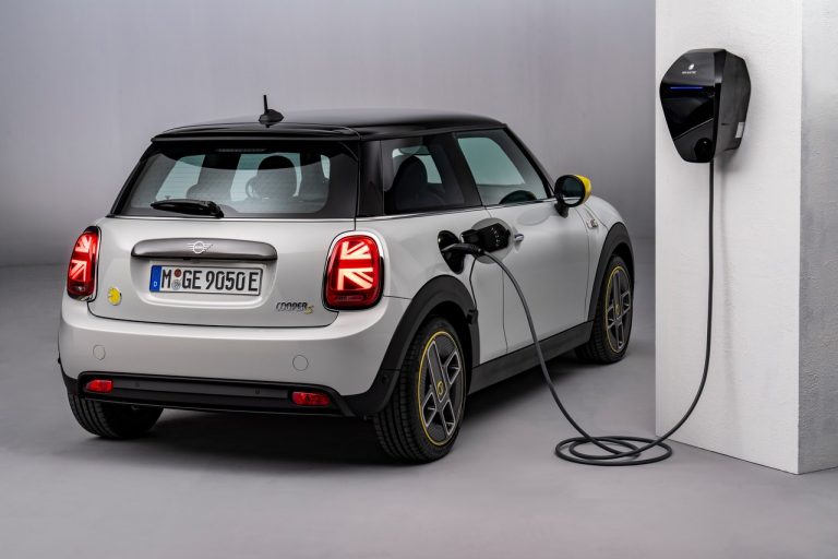 Mini Countryman 2020: immagini ufficiali