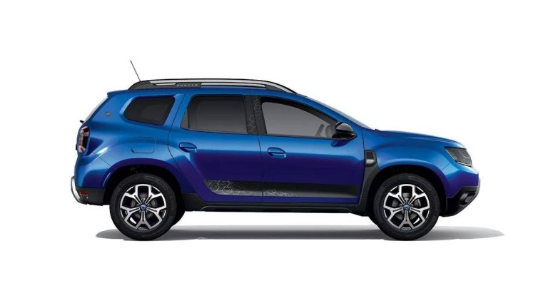 Dacia, la gamma 15th Anniversary: immagini ufficiali