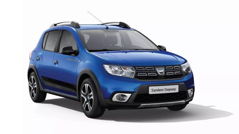 Dacia, la gamma 15th Anniversary: immagini ufficiali