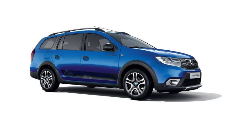 Dacia, la gamma 15th Anniversary: immagini ufficiali