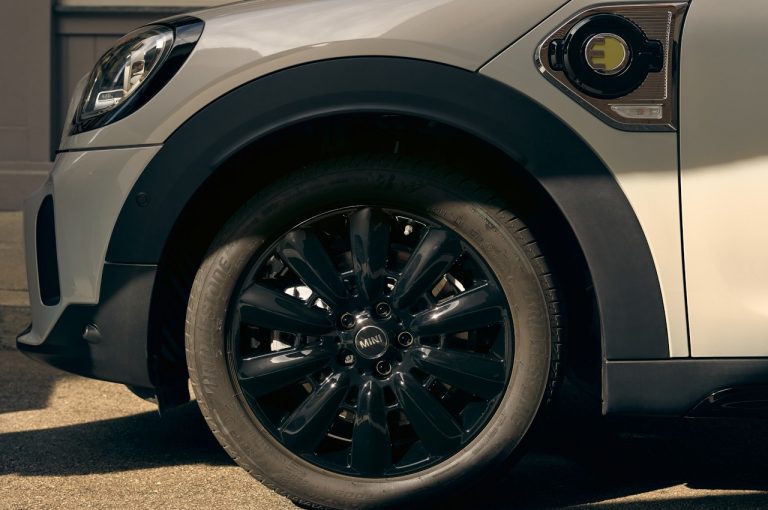 Mini Countryman 2020: immagini ufficiali