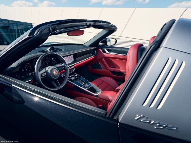 Nuova Porsche 911 Targa 2020: immagini ufficiali