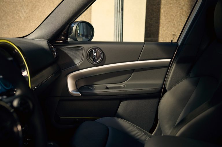 Mini Countryman 2020: immagini ufficiali