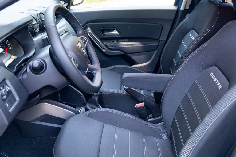 Dacia Duster TCe 100 ECO-G 2020: immagini ufficiali