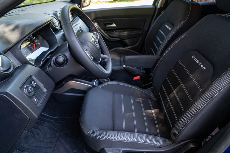 Dacia Duster TCe 100 ECO-G 2020: immagini ufficiali
