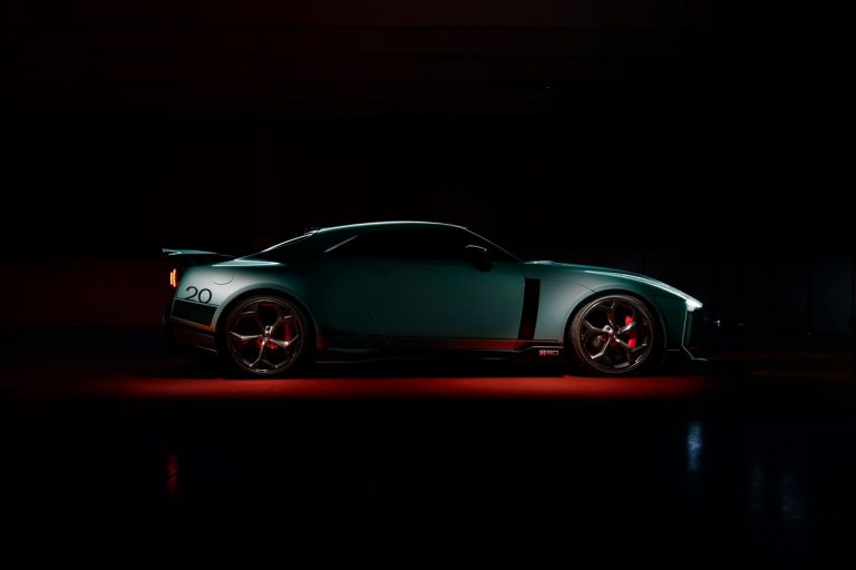 Nissan GT-R50 by Italdesign: immagini ufficiali