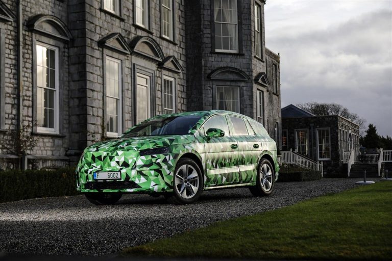 Skoda Enyaq: prime immagini ufficiali