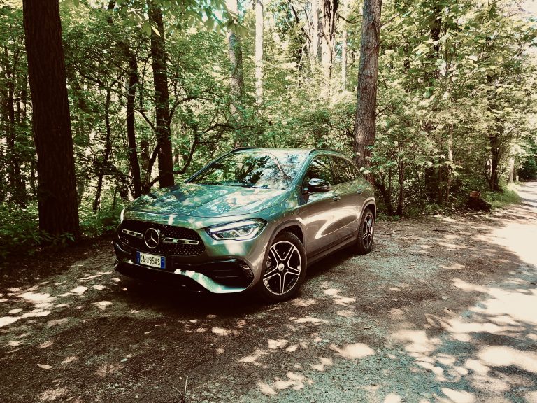 Mercedes GLA 2020: primo contatto