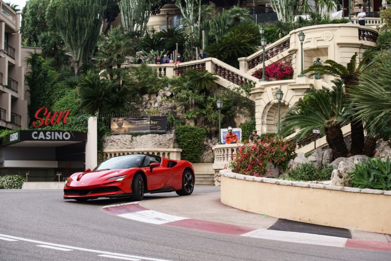 Ferrari: il backstage del corto “Le Grand Rendez-Vous”