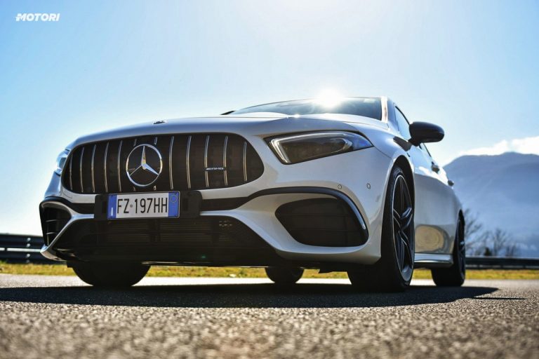 Mercedes Classe A 45 AMG S: la prova su strada e in pista