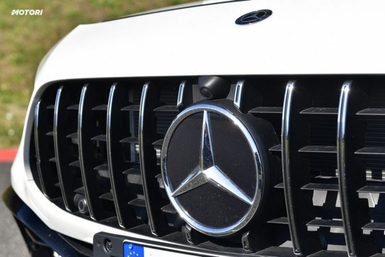 Mercedes Classe A 45 AMG S: la prova su strada e in pista