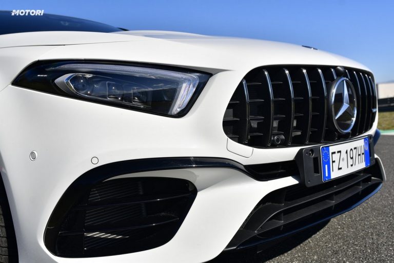 Mercedes Classe A 45 AMG S: la prova su strada e in pista