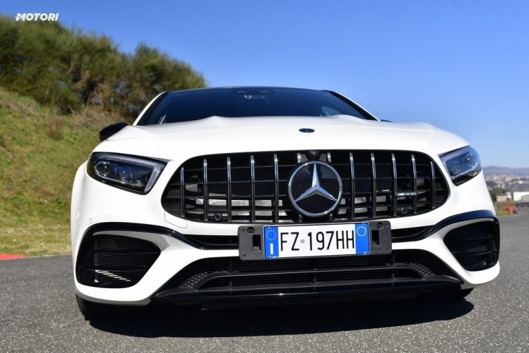 Mercedes Classe A 45 AMG S: la prova su strada e in pista
