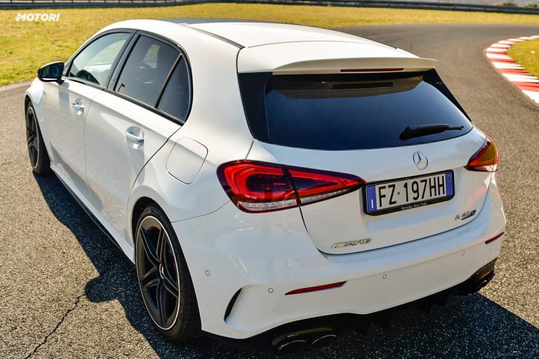 Mercedes Classe A 45 AMG S: la prova su strada e in pista