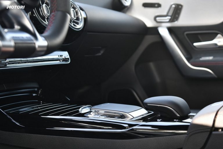Mercedes Classe A 45 AMG S: la prova su strada e in pista