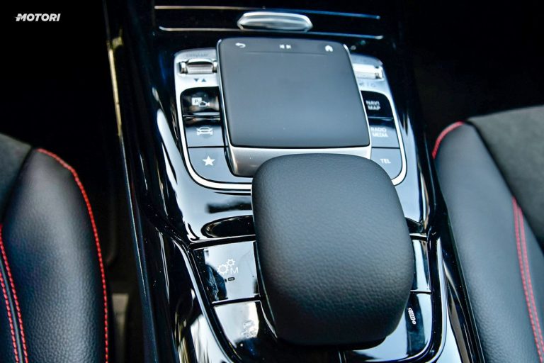 Mercedes Classe A 45 AMG S: la prova su strada e in pista