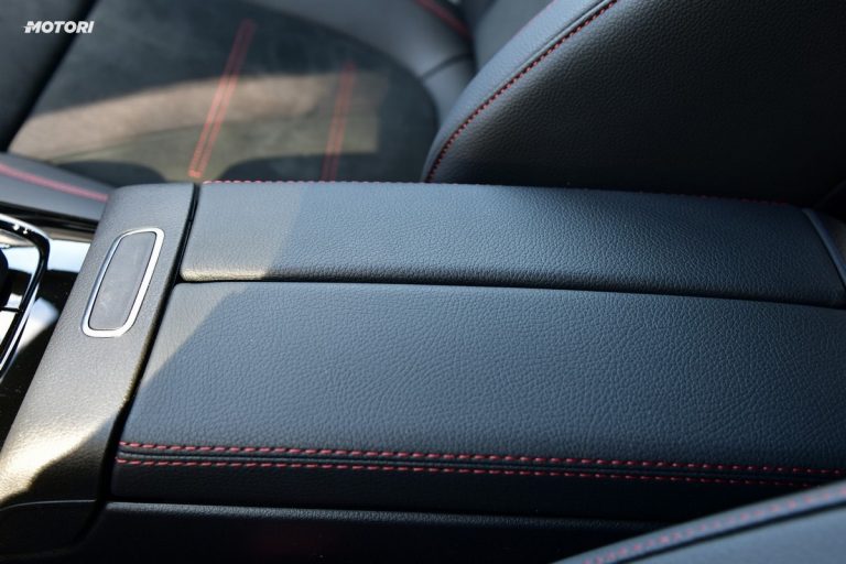 Mercedes Classe A 45 AMG S: la prova su strada e in pista