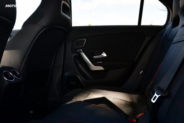 Mercedes Classe A 45 AMG S: la prova su strada e in pista