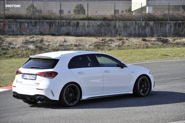 Mercedes Classe A 45 AMG S: la prova su strada e in pista
