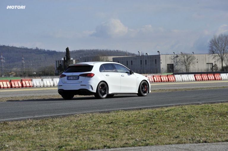 Mercedes Classe A 45 AMG S: la prova su strada e in pista