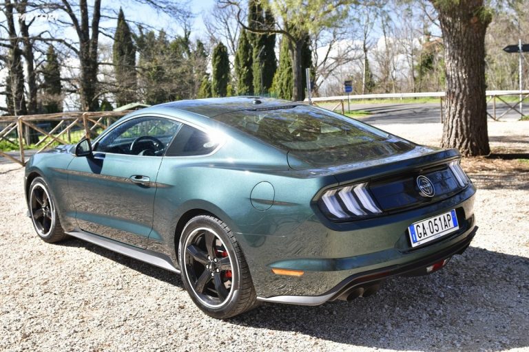 Ford Mustang Bullitt: la prova su strada