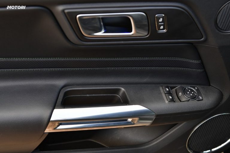 Ford Mustang Bullitt: la prova su strada