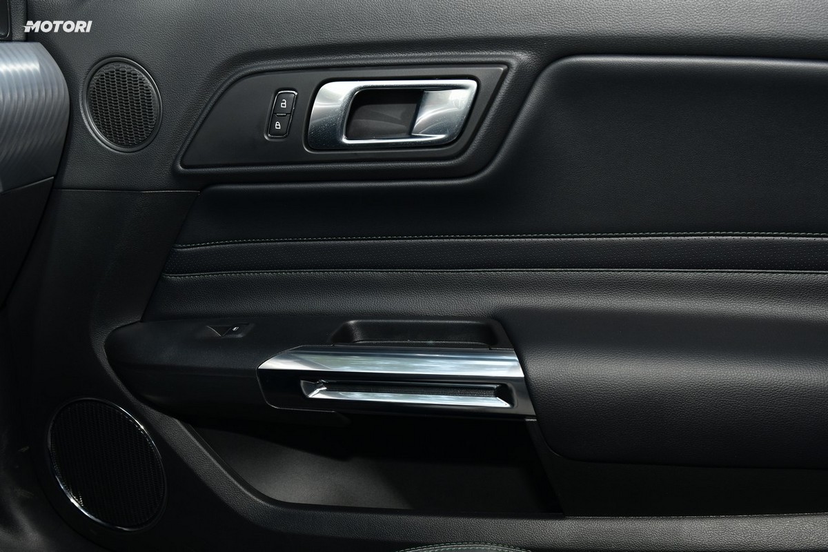 Ford Mustang Bullitt: la prova su strada
